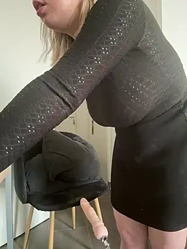 dollssfr online show from January 21, 11:13 am