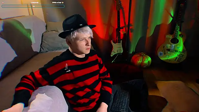 Breston Sweet online show from October 31, 7:48 pm