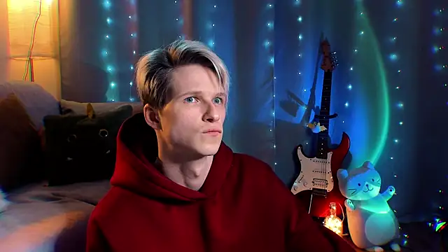 Breston Sweet online show from February 11, 9:09 pm