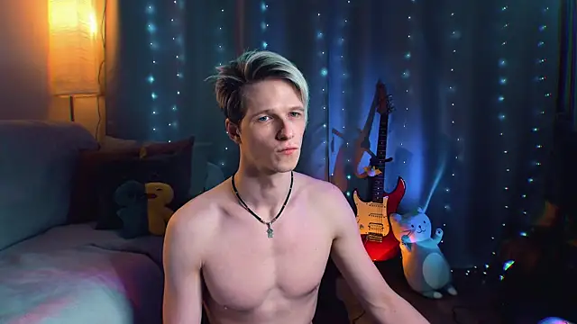 Breston Sweet online show from February 18, 3:46 am