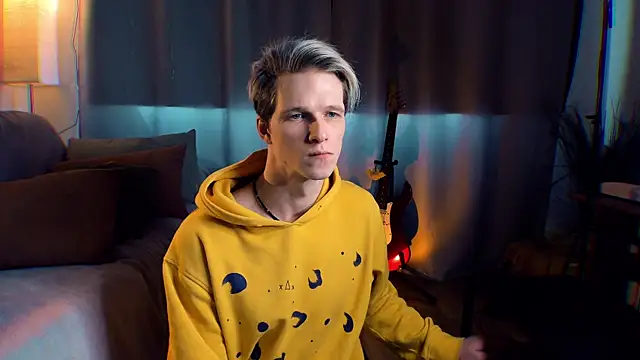 Breston Sweet online show from February 23, 7:50 am