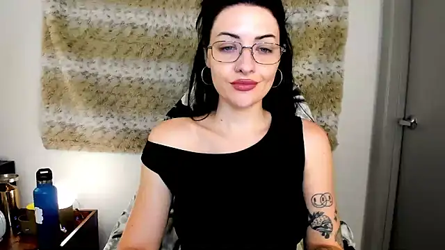 Snapshot of MelroseStrip chatting on September 27, 8:25 pm MelroseStrip online show from September 27, 8:25 pm