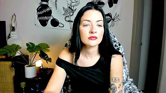 MelroseStrip online show from November 11, 11:27 pm