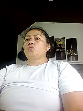 Snapshot of Keyla01_ chatting on April 23, 6:32 pm Keyla01 online show from April 23, 6:32 pm