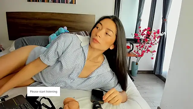 Ginebraa Saenz online show from September 25, 2:43 pm