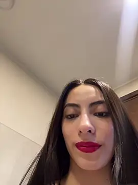 martiiaciar online show from January 5, 11:33 pm