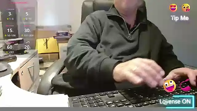 bigbadjon69 online show from October 20, 2:28 pm