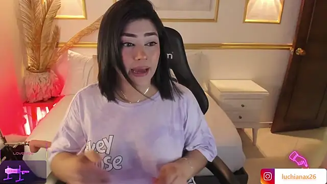 lucy26  online show from February 13, 2:23 am