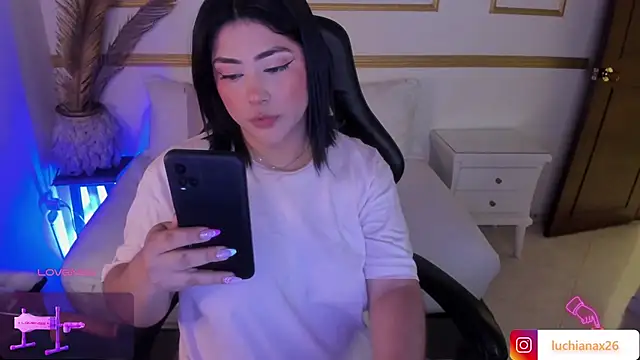 lucy26  online show from February 26, 5:20 am