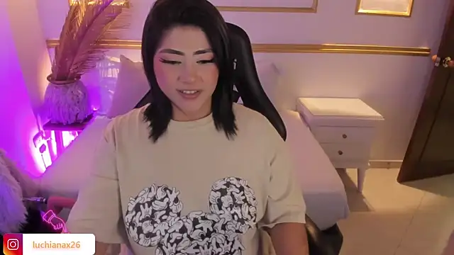 lucy26  online show from March 22, 8:51 am