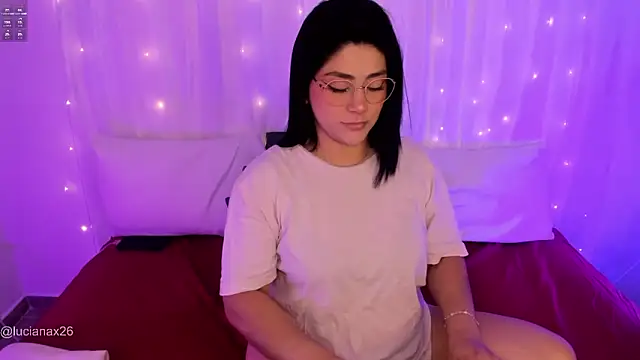 lucy26  online show from October 19, 2:23 am