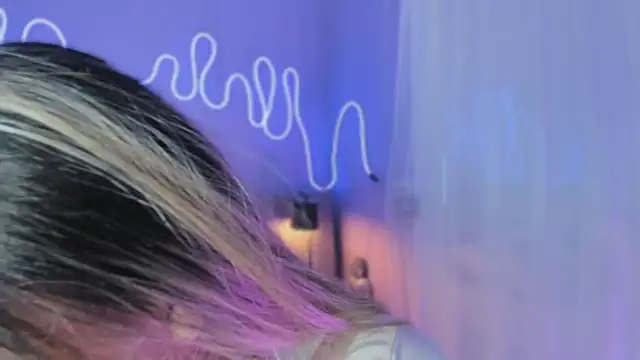 Sofly s online show from November 23, 3:28 am