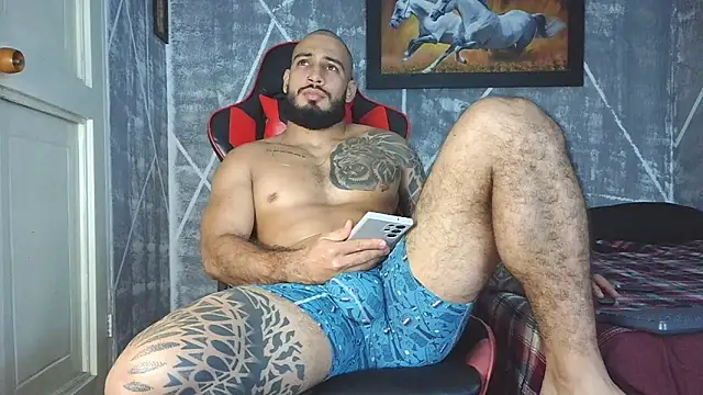 Snapshot of leonidas_18k chatting on October 14, 3:07 am leonidas 18k online show from October 14, 3:07 am
