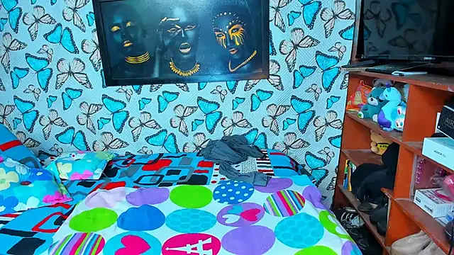 luciana osorno online show from February 24, 2:09 am