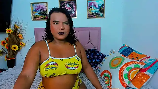 Snapshot of luciana_osorno chatting on May 12, 7:38 am luciana osorno online show from May 12, 7:38 am