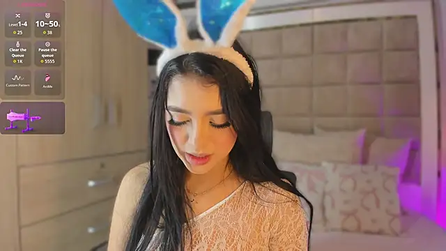 Victoria adaams online show from October 20, 1:55 pm