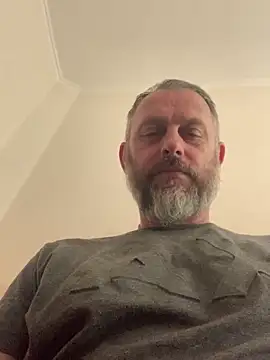 Snapshot of GHsveter chatting on May 15, 8:10 am GHsveter online show from May 15, 8:10 am