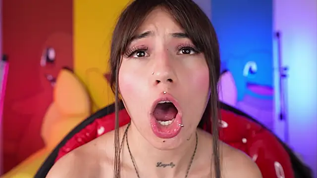 miss sharlotte18 online show from January 31, 7:11 pm