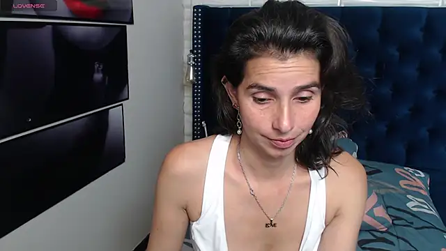 Eva-Williams online show from February 7, 7:17 pm