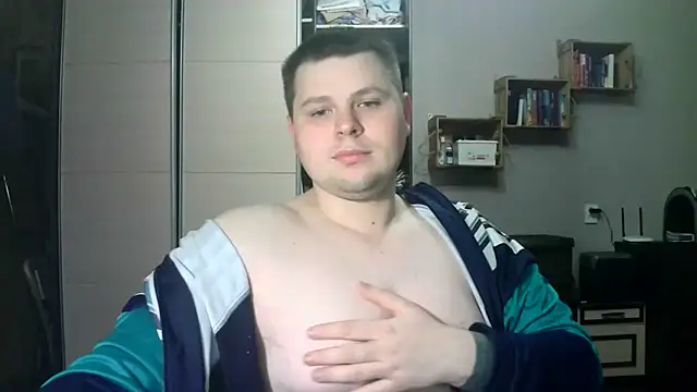 Snapshot of Volshebnik130_ chatting on March 20, 10:18 pm Volshebnik130  online show from March 20, 10:18 pm