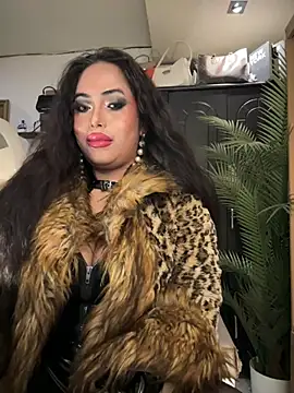 BigDominaMia online show from March 2, 4:58 am