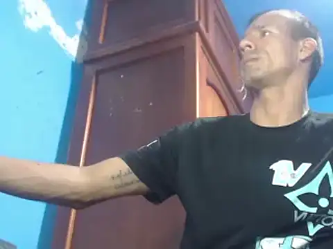 couplepregnantdick20 online show from March 5, 8:53 pm