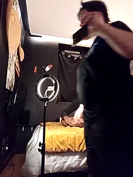 callmelouve online show from November 29, 3:26 pm