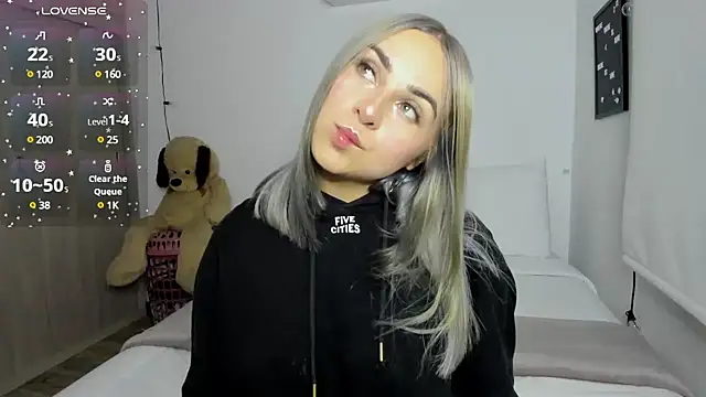 Snapshot of sophi_mooreno chatting on December 1, 11:25 pm sophi mooreno online show from December 1, 11:25 pm