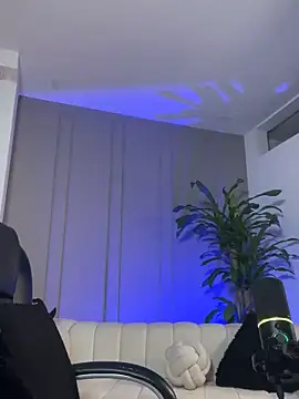 Snapshot of Frank_Farrell chatting on April 22, 7:37 pm Frank Farrell online show from April 22, 7:37 pm