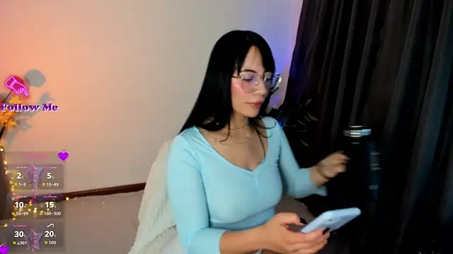 Silvanna-Moree online show from November 6, 7:15 pm