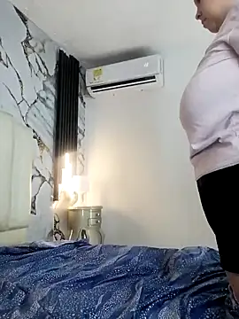 mollieblue69 online show from October 18, 1:01 pm