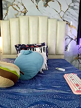 mollieblue69 online show from February 7, 12:53 pm