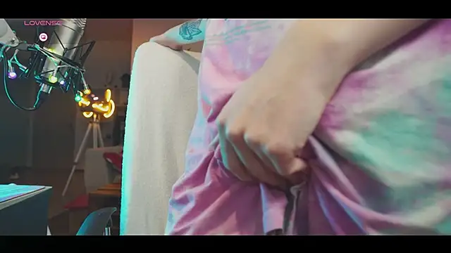 Snapshot of yourprettykate chatting on December 20, 11:10 am yourprettykate online show from December 20, 11:10 am