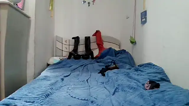 Snapshot of sandyquinnxx chatting on February 26, 6:21 pm sandyquinnxx online show from February 26, 6:21 pm