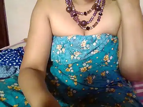 Snapshot of tharu_sweet chatting on February 19, 8:52 pm tharu sweet online show from February 19, 8:52 pm