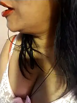 Snapshot of tharu_sweet chatting on September 14, 6:23 am tharu sweet online show from September 14, 6:23 am