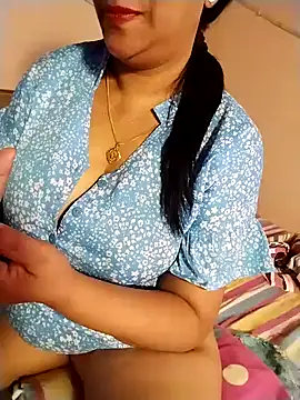 Snapshot of tharu_sweet chatting on October 10, 6:45 am tharu sweet online show from October 10, 6:45 am