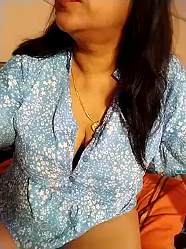Snapshot of tharu_sweet chatting on October 15, 4:56 am tharu sweet online show from October 15, 4:56 am