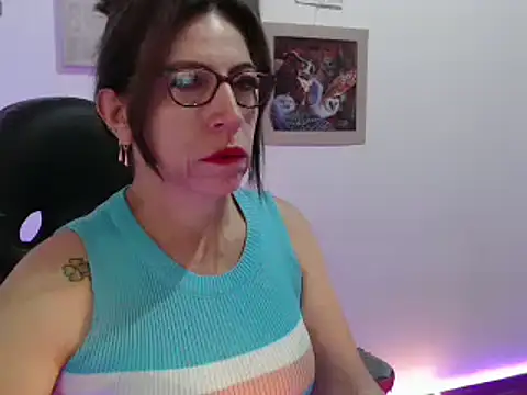 Chayla Ruiz online show from December 28, 11:09 am