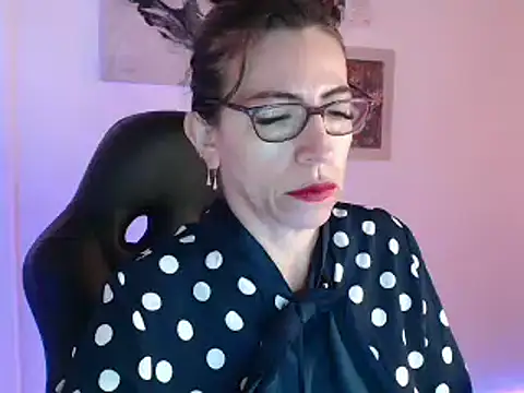 Chayla Ruiz online show from January 21, 1:22 pm
