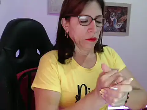 Chayla Ruiz online show from January 31, 8:43 pm