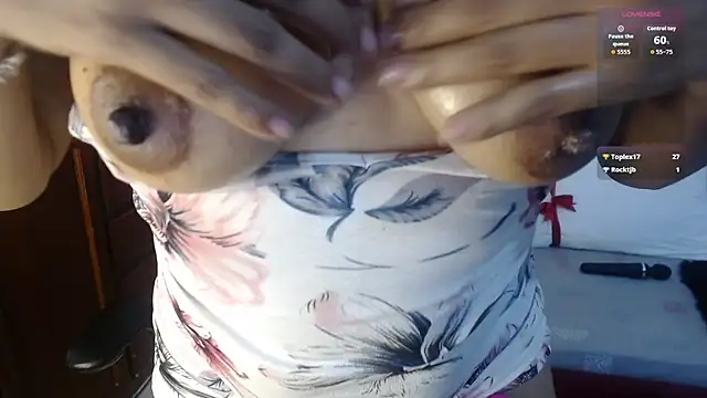 Wanda Milf online show from February 20, 10:32 pm