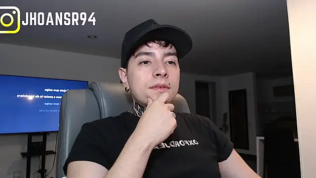 Snapshot of Jhoan_saenz chatting on May 12, 2:08 am Jhoan saenz online show from May 12, 2:08 am