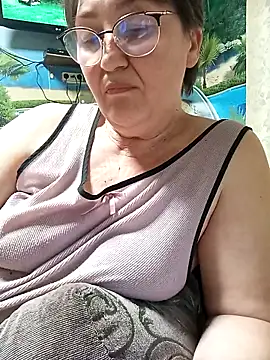 Wendy Kristi online show from April 14, 5:30 pm