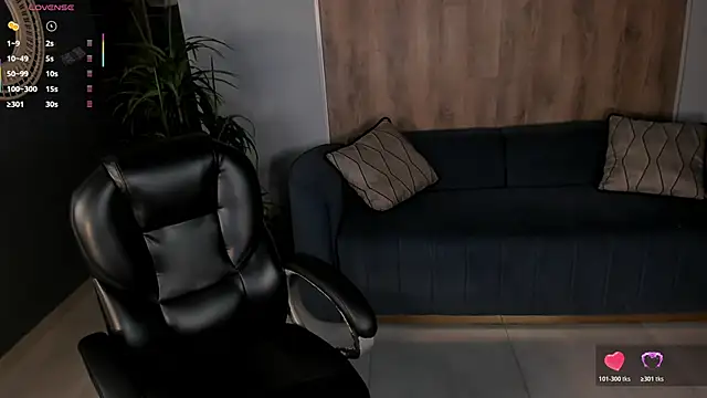 MaryLewis  online show from January 6, 12:20 pm