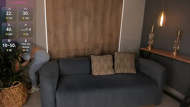 KateSunder online show from March 6, 9:58 am