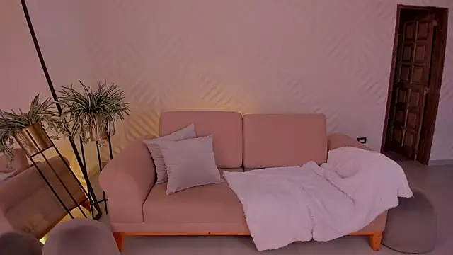 KateSunder online show from October 15, 2:28 pm