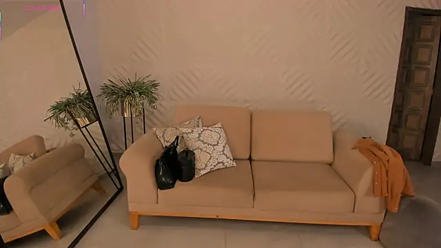 KateSunder online show from June 2, 12:29 pm