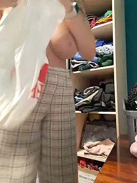 NansyyyaLiannkkaasssssa78 online show from February 14, 4:41 pm