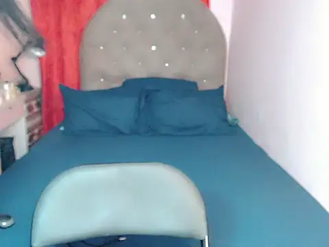 TSDESIREcindy29 online show from March 31, 8:04 am